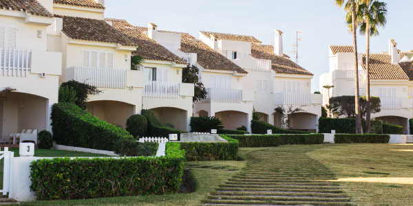 Compraventa de Inmuebles en Godall · Adosados